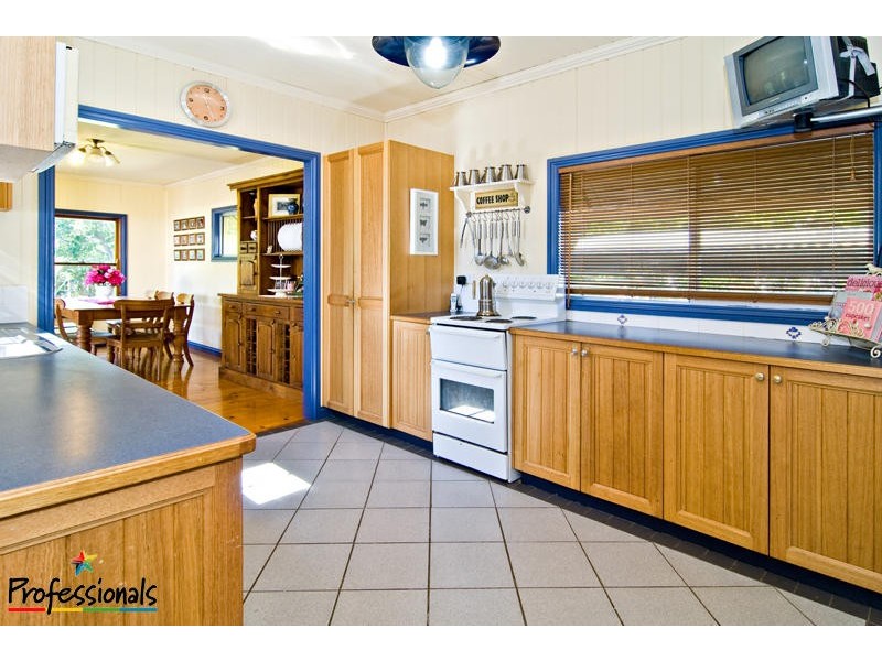 127 Blackwood Street, Mitchelton QLD 4053