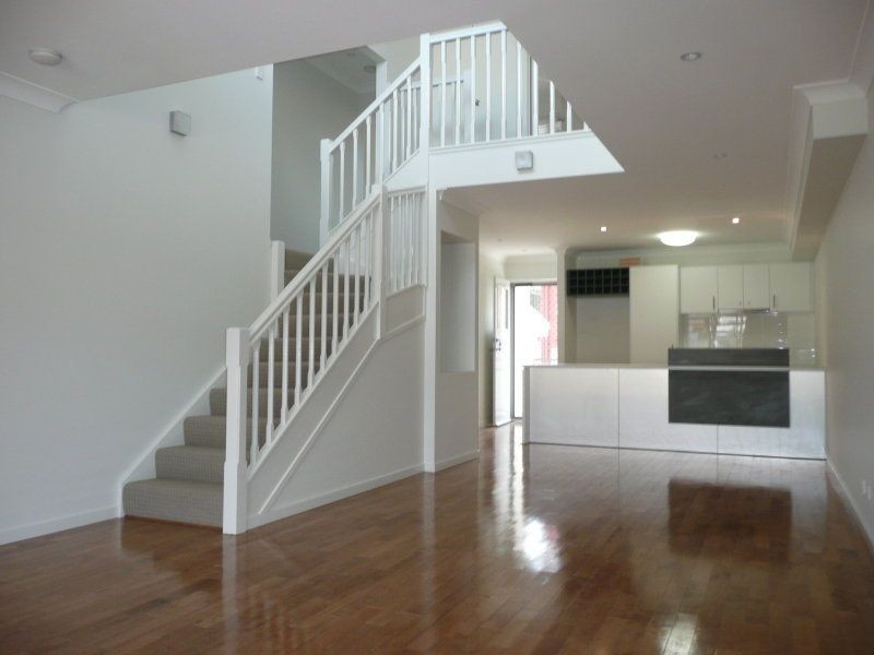 3/8 Lackeen Street, Everton Park QLD 4053