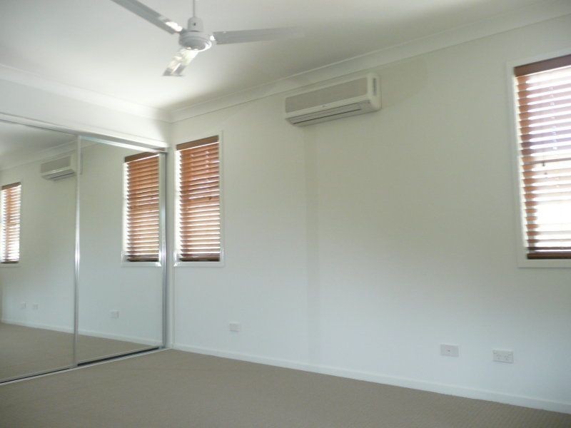 3/8 Lackeen Street, Everton Park QLD 4053