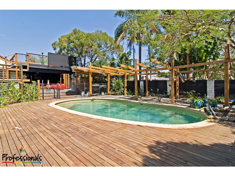 17 Greenhill Street, Everton Park QLD 4053