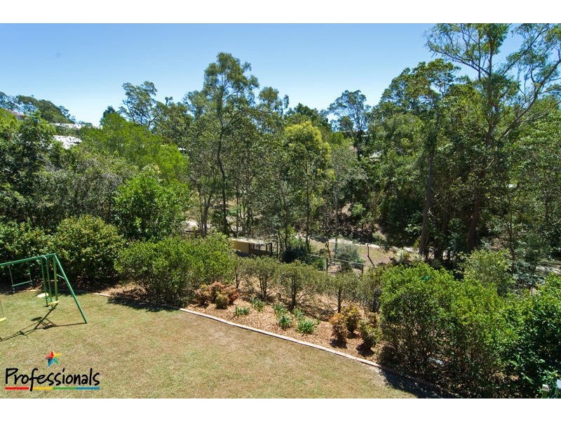 16 Woodburn Place, Ferny Hills QLD 4055