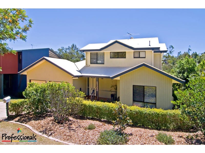 16 Woodburn Place, Ferny Hills QLD 4055