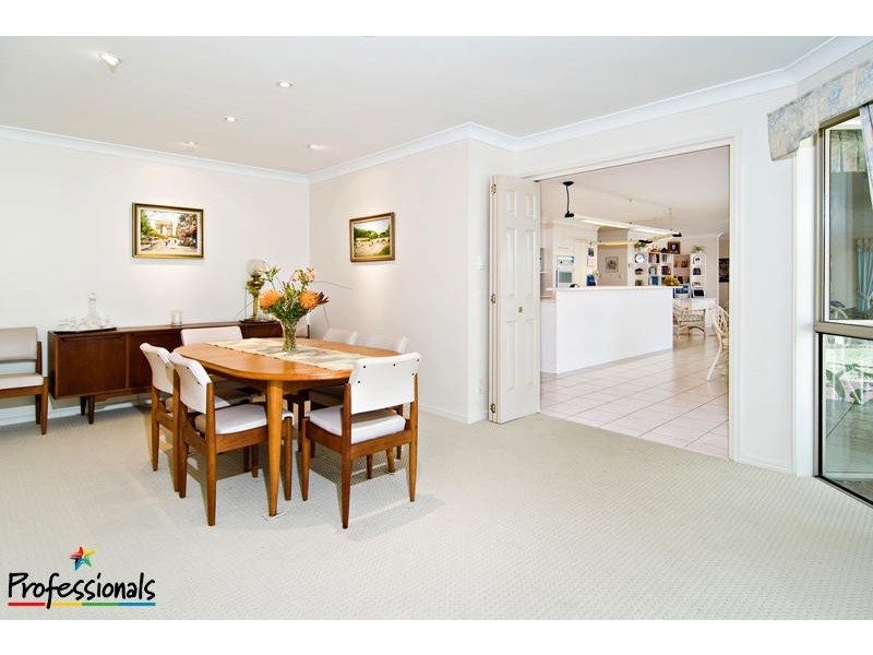 3 Peppermint Drive, Cashmere QLD 4500