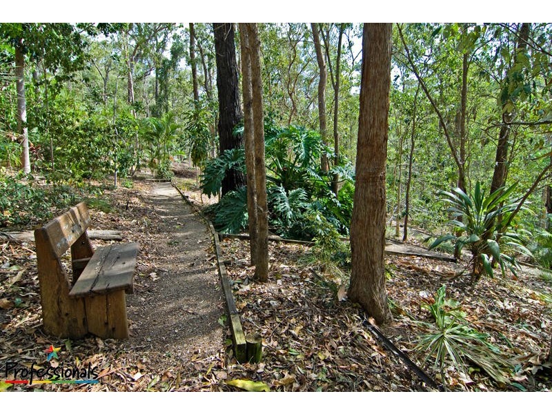 3 Peppermint Drive, Cashmere QLD 4500