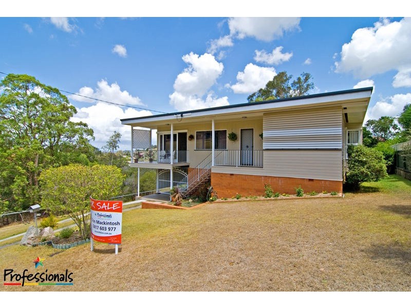 28 Rourke Street, Everton Park QLD 4053