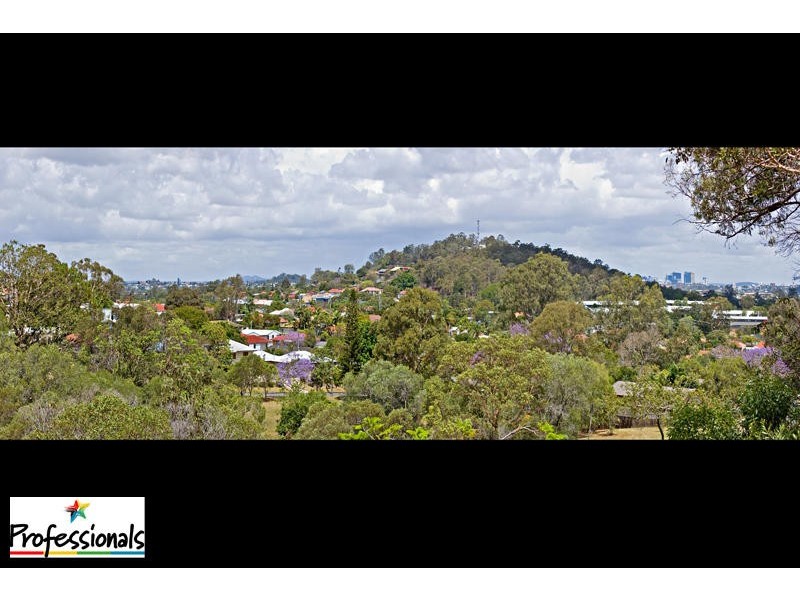 28 Rourke Street, Everton Park QLD 4053