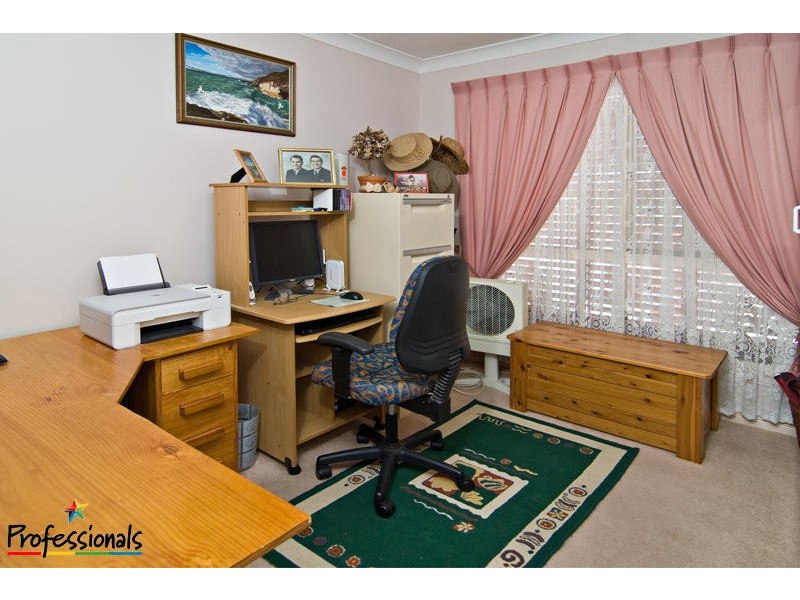 24 Mareeba Court, Arana Hills QLD 4054