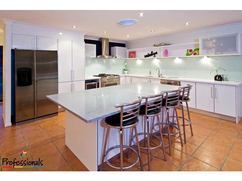 7 De Vito Place, Mcdowall QLD 4053