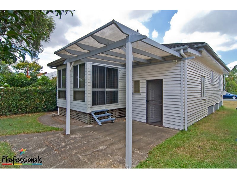 75 Harold Street, Stafford QLD 4053