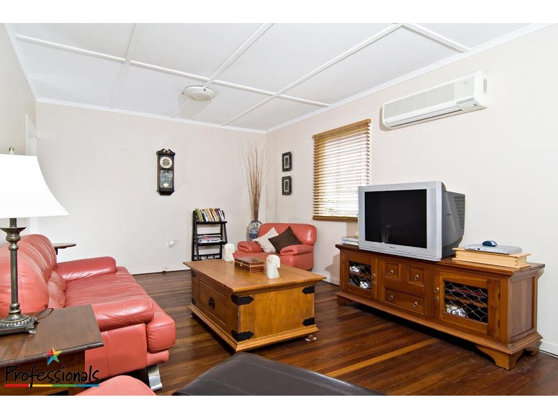 28 Evans Street, Kedron QLD 4031