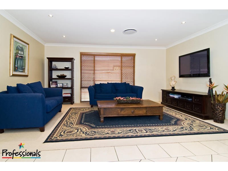 18 De Vito Place, Mcdowall QLD 4053