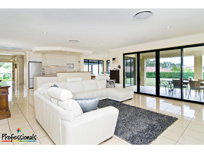 18 De Vito Place, Mcdowall QLD 4053
