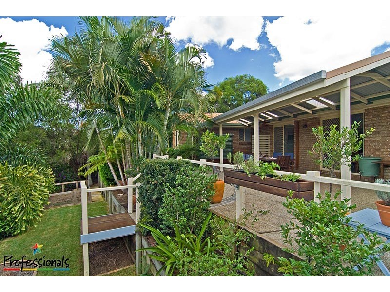 43 Hillenvale Avenue, Arana Hills QLD 4054