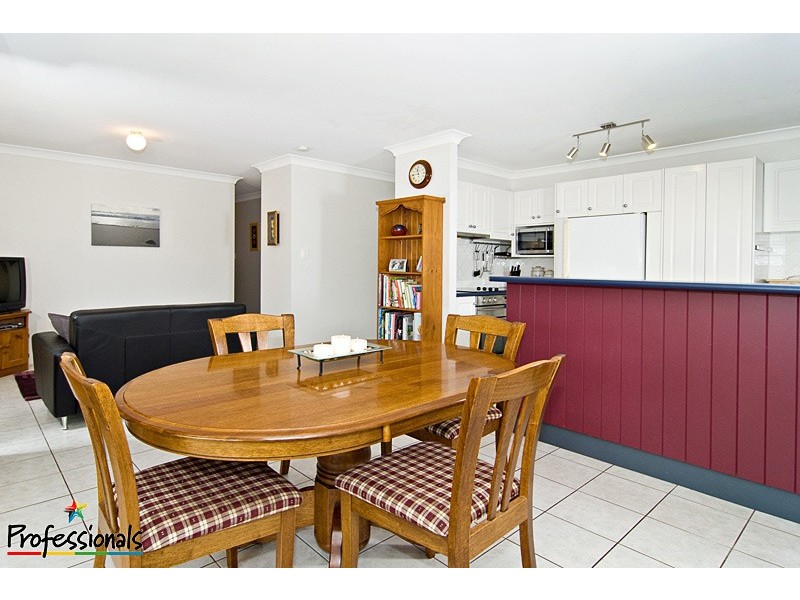 43 Hillenvale Avenue, Arana Hills QLD 4054