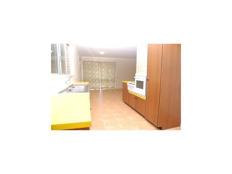 10 Bunowen Street, Ferny Grove QLD 4055