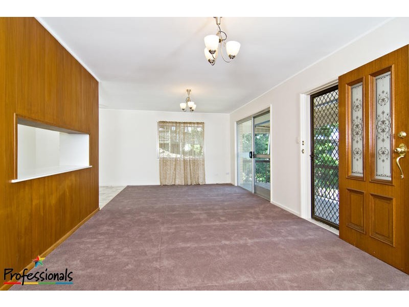 16 Eldershaw Street, Everton Park QLD 4053