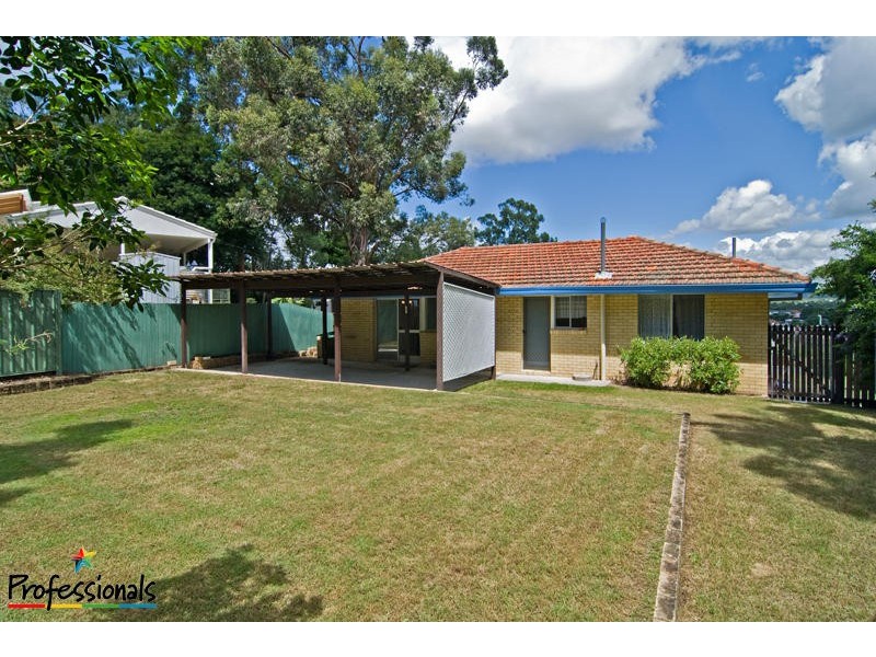 16 Eldershaw Street, Everton Park QLD 4053