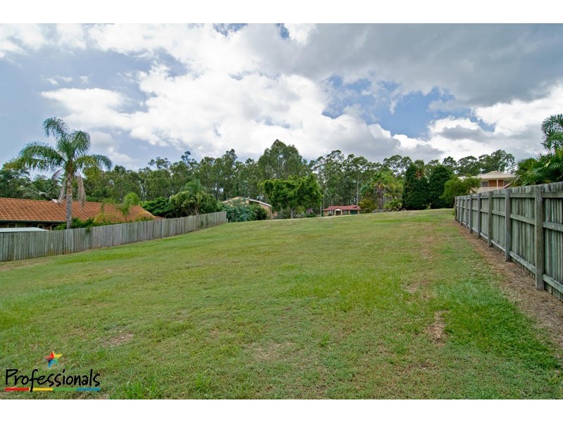 15 Flinders Way, Albany Creek QLD 4035