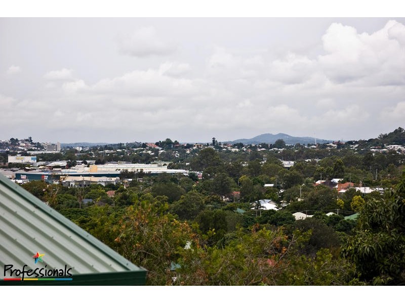 42 Bertram Street, Stafford QLD 4053