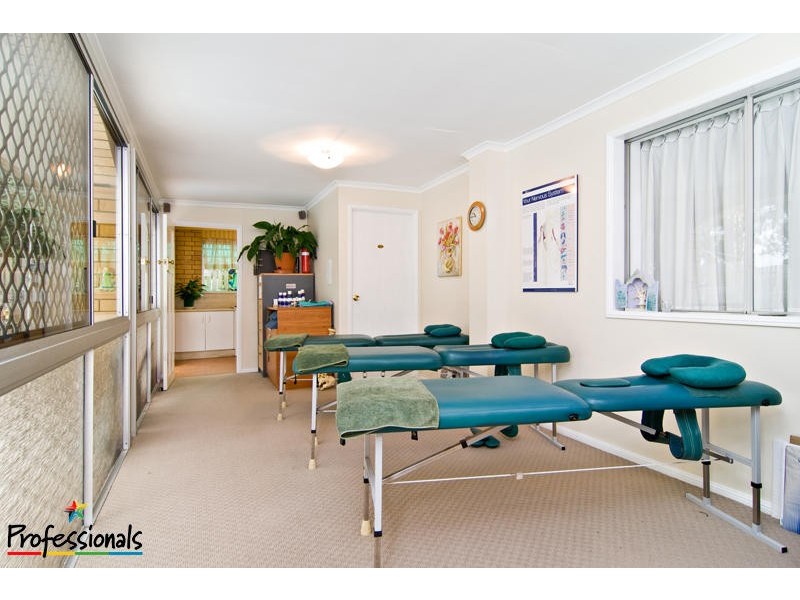 162 Trouts Road, Stafford Heights QLD 4053