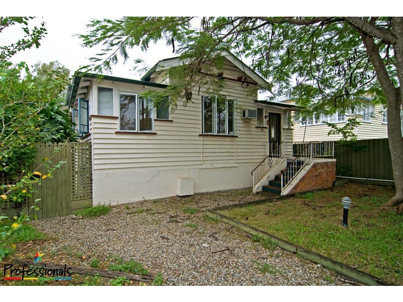 15 Grafton Street, Windsor QLD 4030