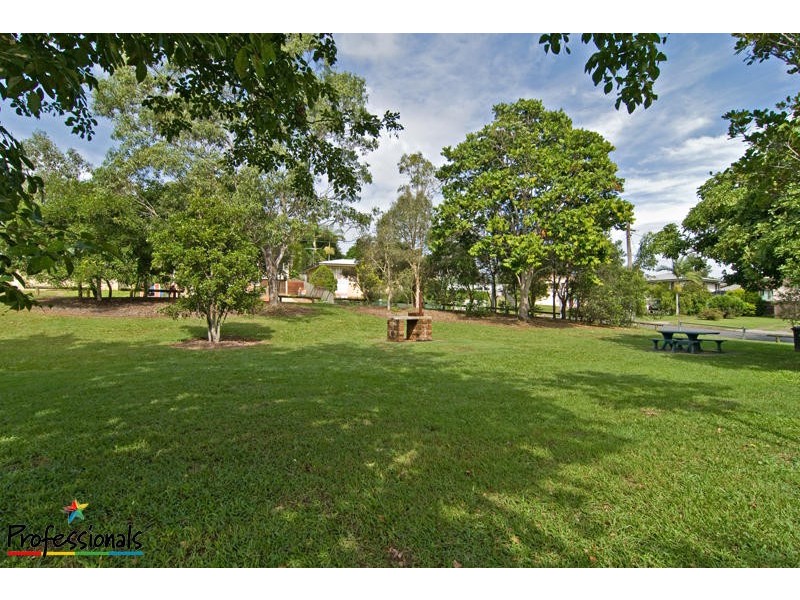 17  Maryland Street, Stafford Heights QLD 4053