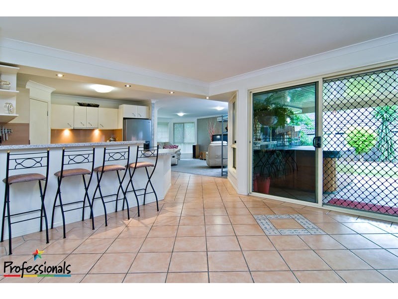 10 De Vito Place, Mcdowall QLD 4053