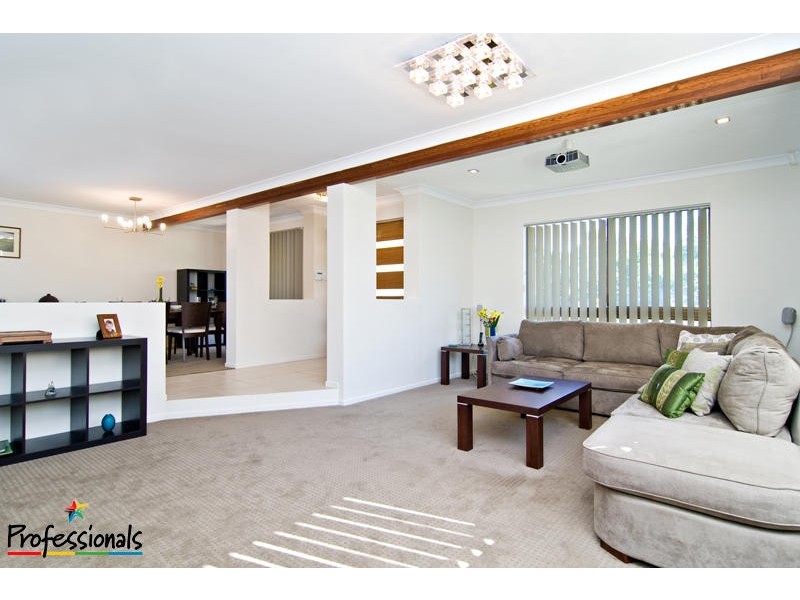 15 Parton Street, Stafford Heights QLD 4053