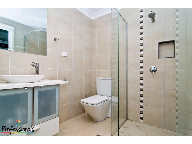 15 Parton Street, Stafford Heights QLD 4053