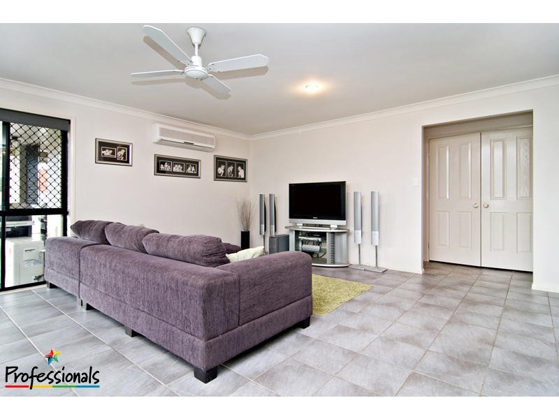 6 De Vito Place, Mcdowall QLD 4053