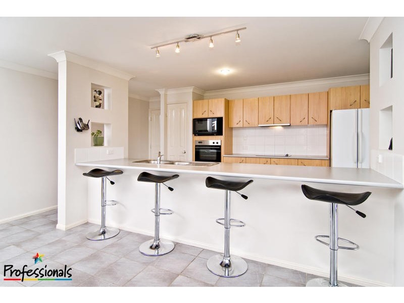 6 De Vito Place, Mcdowall QLD 4053