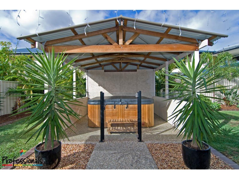 3 Sophora Court, Albany Creek QLD 4035