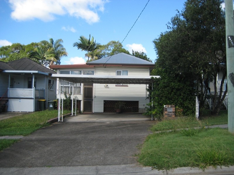 6 White Street, Everton Park QLD 4053