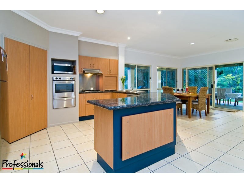 32 Bunya Lake Court, Bunya QLD 4055