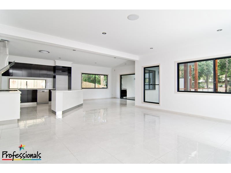 10A Amott Street, Stafford Heights QLD 4053