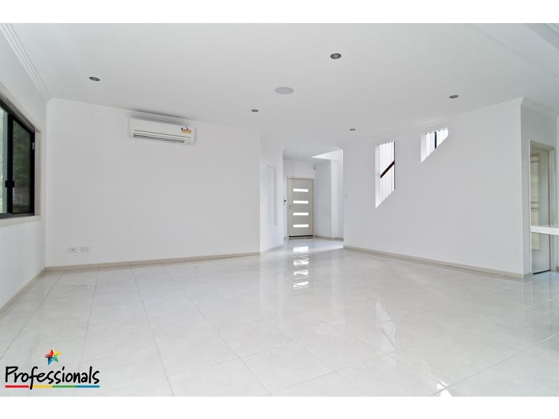 10A Amott Street, Stafford Heights QLD 4053