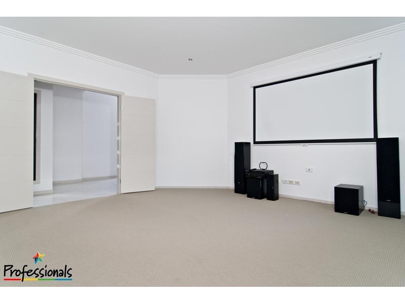 10A Amott Street, Stafford Heights QLD 4053