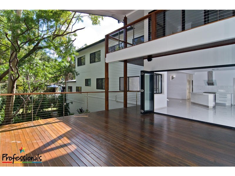 10A Amott Street, Stafford Heights QLD 4053