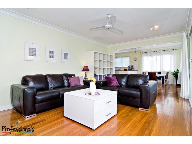 78 Falkirk Street, Stafford Heights QLD 4053