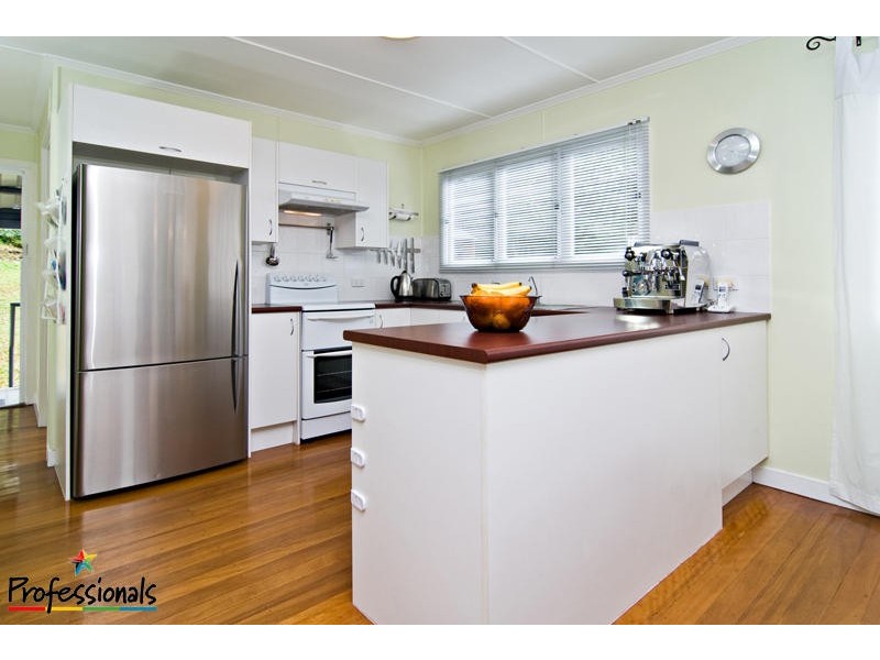 78 Falkirk Street, Stafford Heights QLD 4053