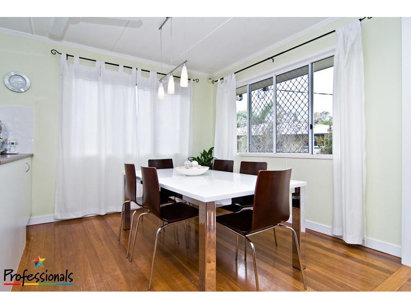 78 Falkirk Street, Stafford Heights QLD 4053