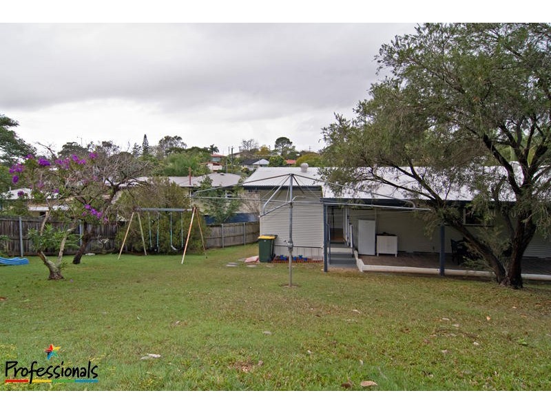 78 Falkirk Street, Stafford Heights QLD 4053