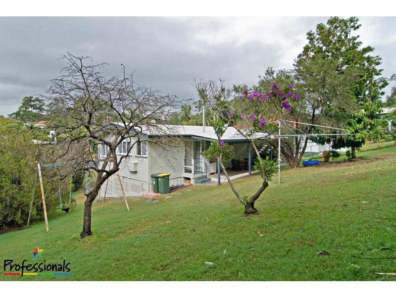 78 Falkirk Street, Stafford Heights QLD 4053