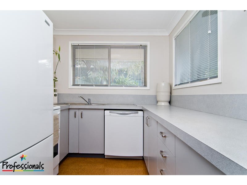 2/25 Felstead Street, Everton Park QLD 4053