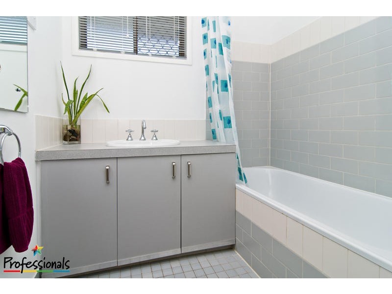 2/25 Felstead Street, Everton Park QLD 4053