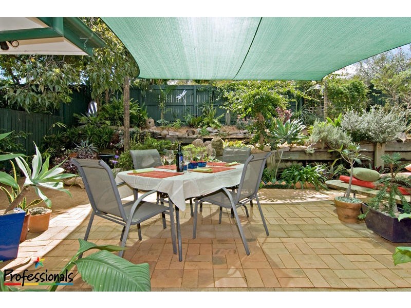 2/25 Felstead Street, Everton Park QLD 4053