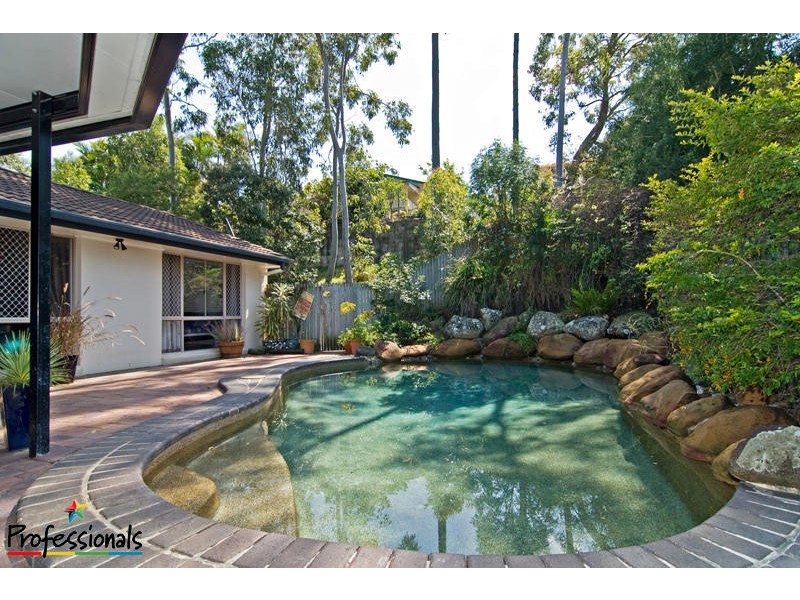 16 Holloway Drive, Everton Park QLD 4053