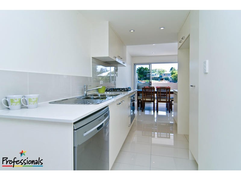 202 Pickering Street, Enoggera QLD 4051