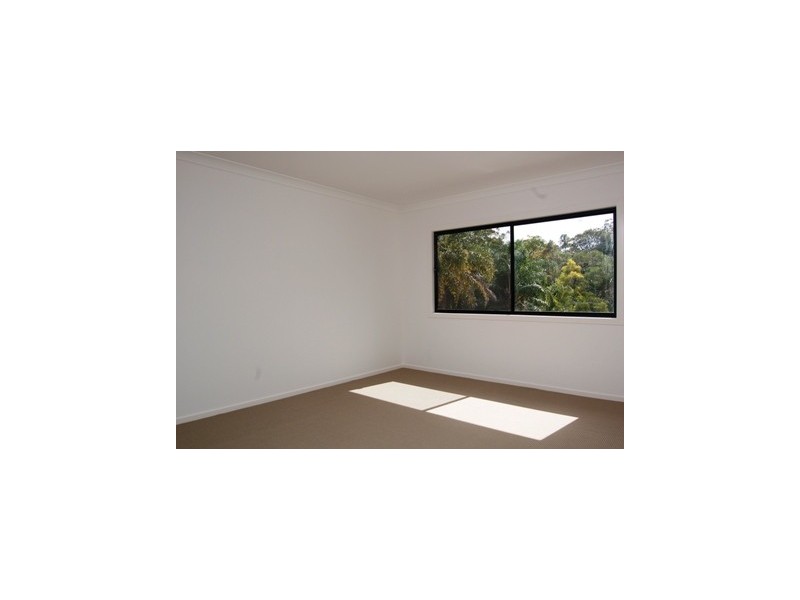 10 Amott Street, Stafford Heights QLD 4053