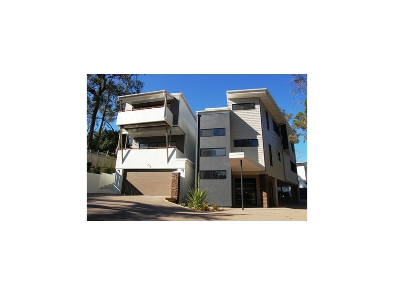 10 Amott Street, Stafford Heights QLD 4053